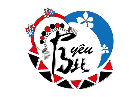 舞蹈藝術logo，中央為黑色舞者剪影，做出優雅的芭蕾動作。周圍環繞紅、黑、白三角形邊框，頂部有紅色蝴結和藍色花朵裝飾。右側藍色圓形背景點綴白色花朵圖案。中文「舞蹈」題字位於舞者身側。